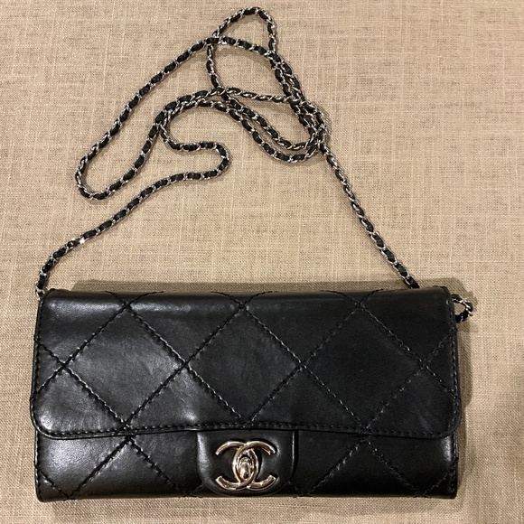Chanel chain bag - Picture 1 of 10